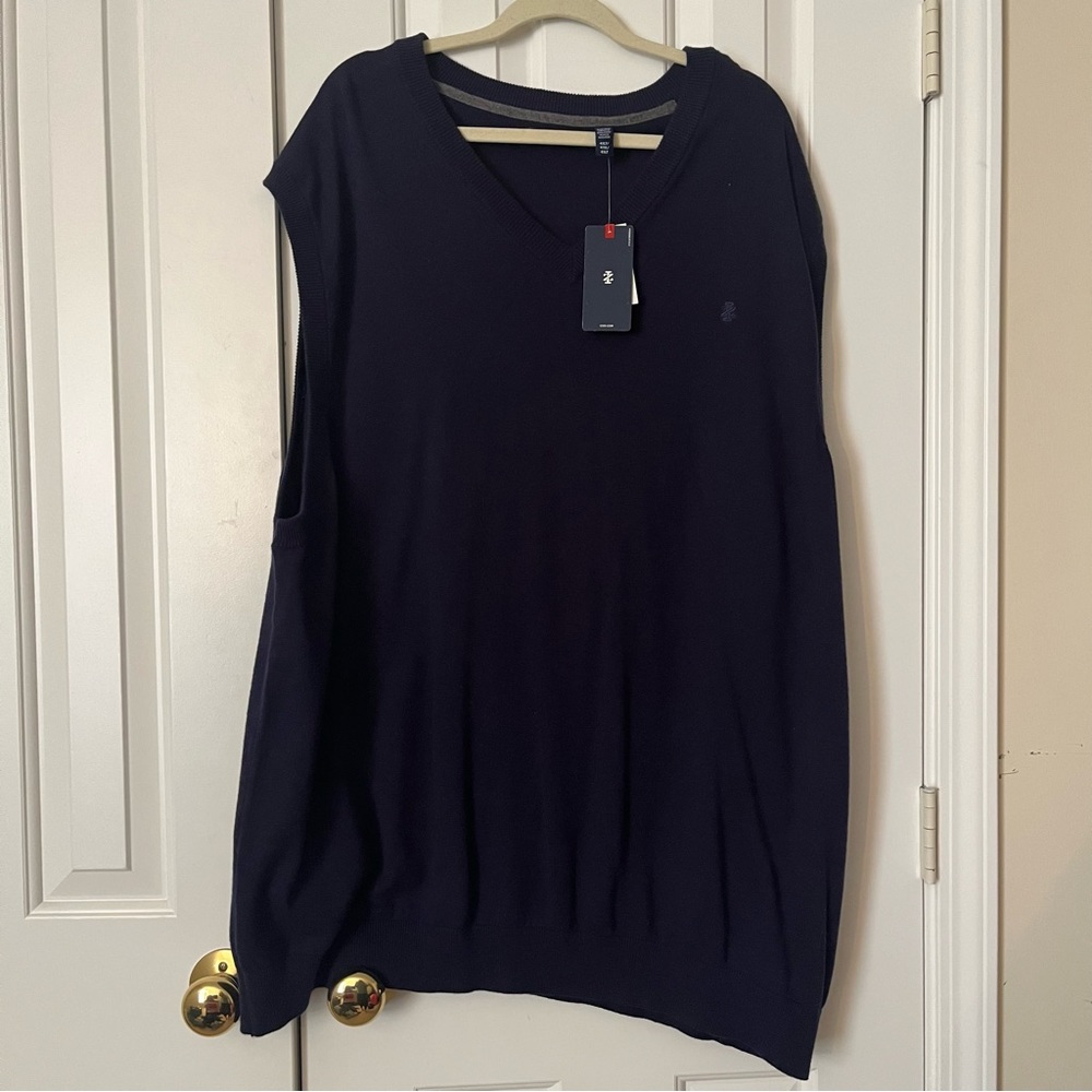Izod navy blue sweater vest